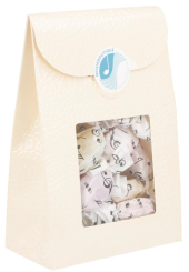 Bonbons mit Notenpapier 